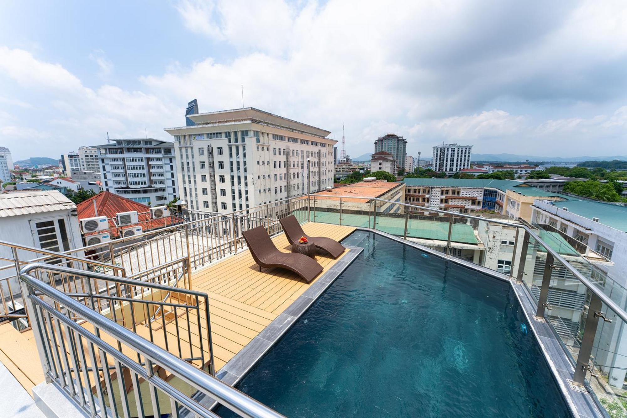 Dragon Hue Hotel Bagian luar foto