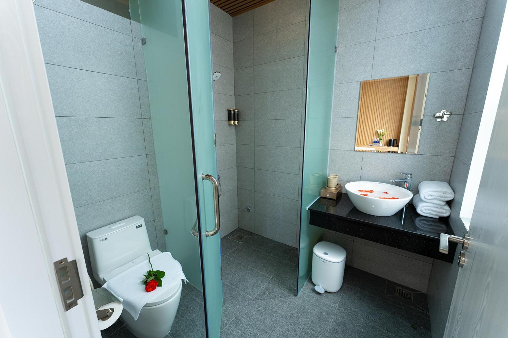 Dragon Hue Hotel Bagian luar foto